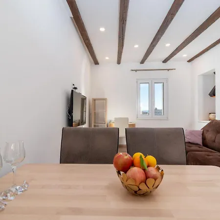 아파트 Lara's House By Interhome *