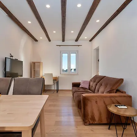 Lara's House By Interhome * Split