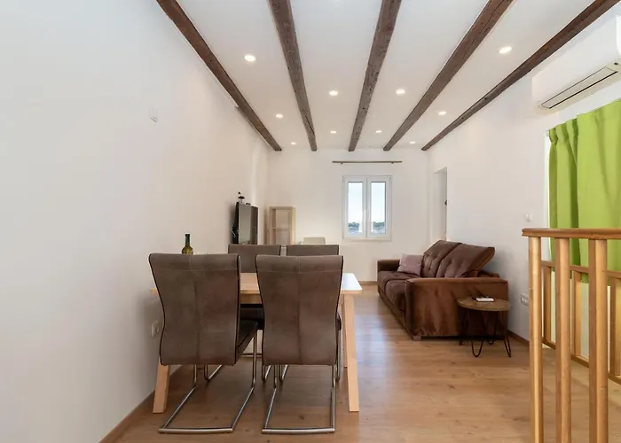 Lara's House By Interhome *
