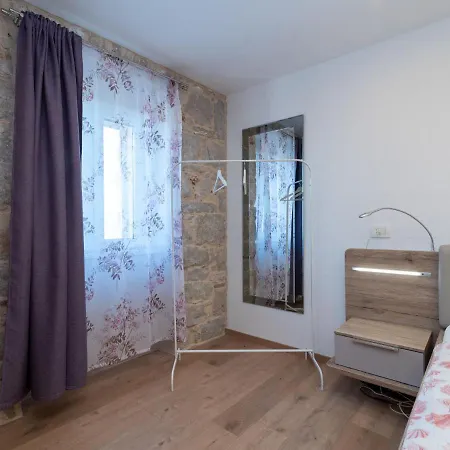 Lara's House By Interhome Lejlighed